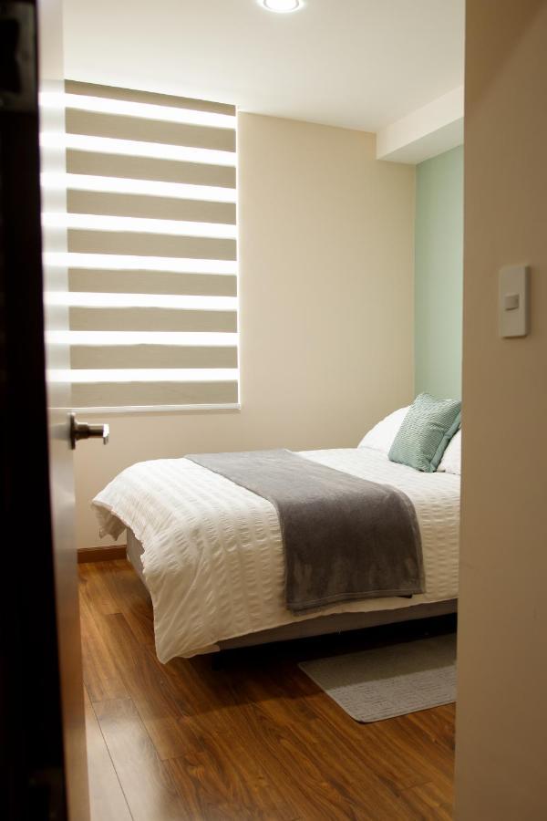 Wanderlot - Departamento Leganza - Penthouse Lujoso Apartment Riobamba Ngoại thất bức ảnh