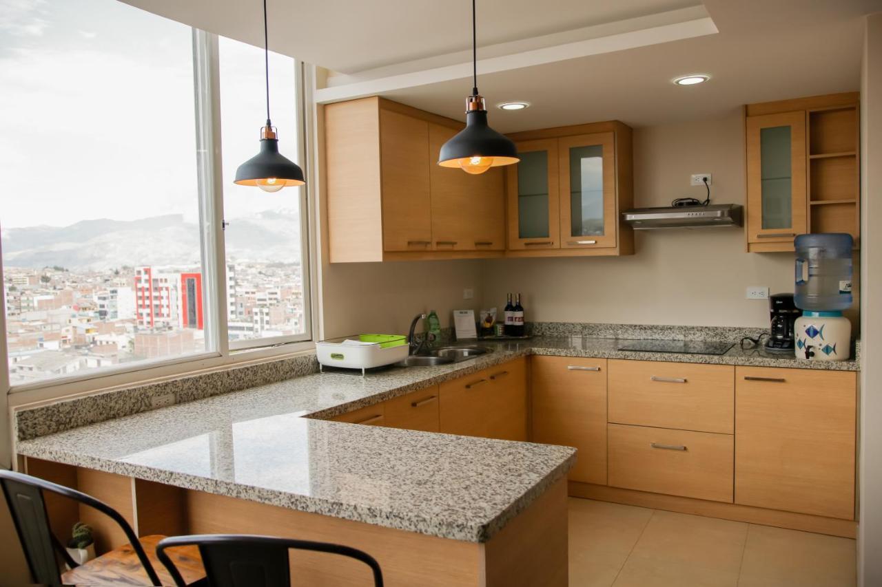 Wanderlot - Departamento Leganza - Penthouse Lujoso Apartment Riobamba Ngoại thất bức ảnh