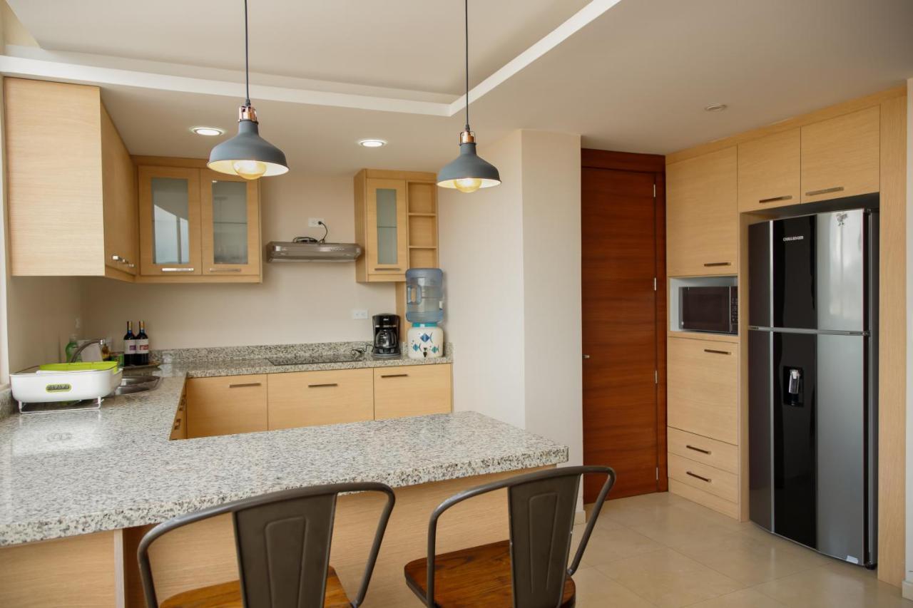 Wanderlot - Departamento Leganza - Penthouse Lujoso Apartment Riobamba Ngoại thất bức ảnh